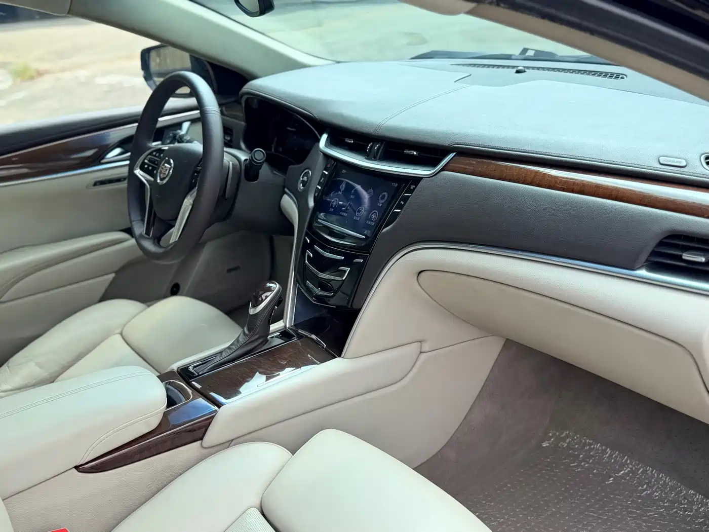 Cadillac XTS 2013 2013 Model 28T Comfort