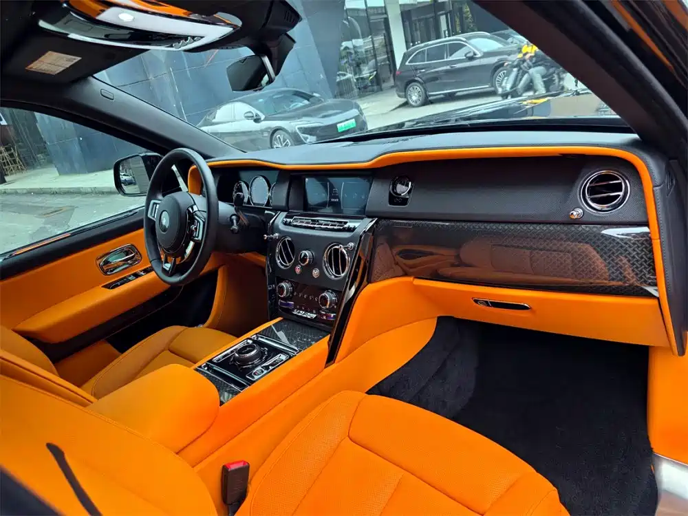 ROLLS-ROYCE CULLINAN