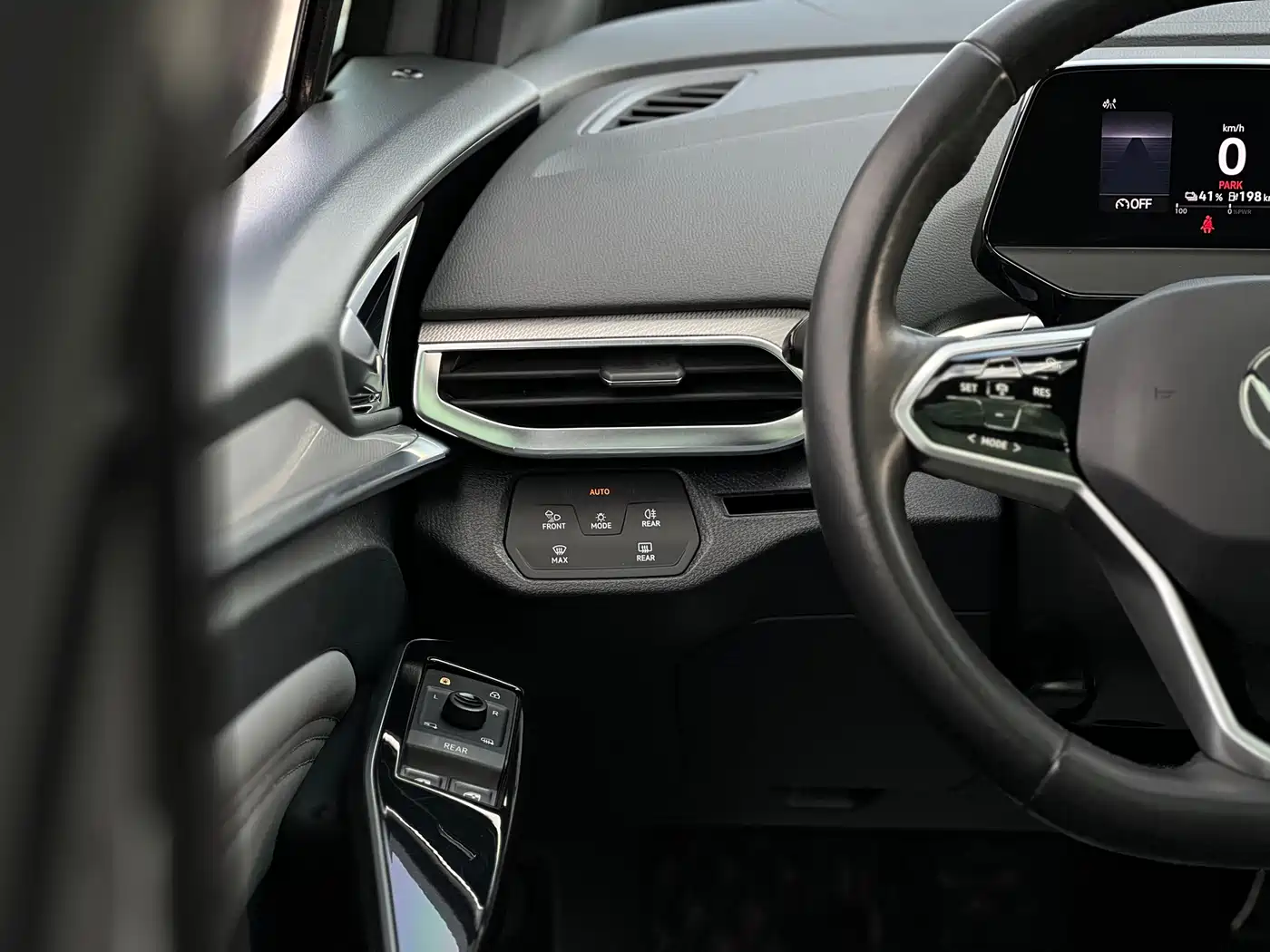 VOLKSWAGEN ID.4 CROZZ