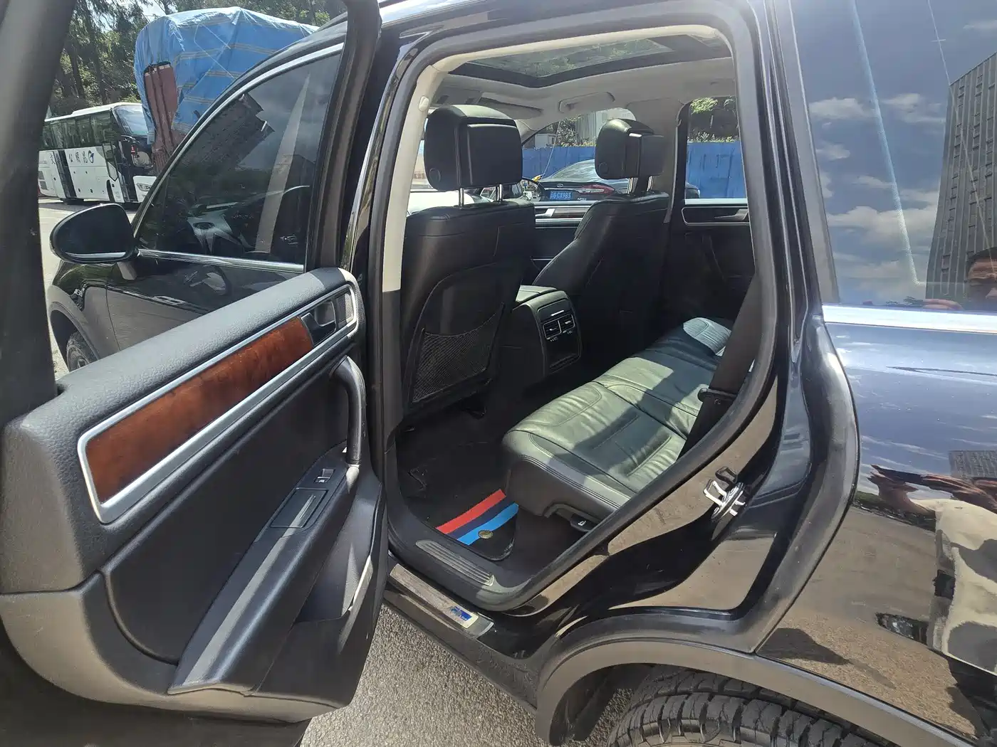 Volkswagen Touareg 2011 3.0TDI Diesel Standard фото 5