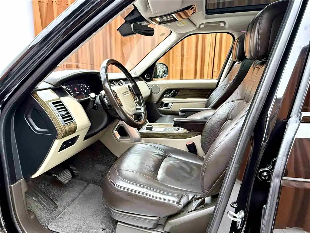 Land Rover Range Rover 2018 3.0 SC V6 Vogue SE Genesis Extended Edition фото 7