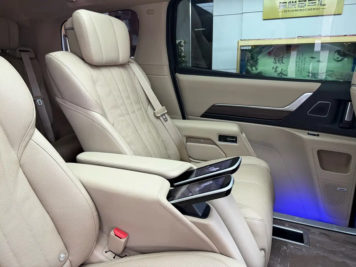 Buick Century 2023 2.0T 7-seater Premium фото 40