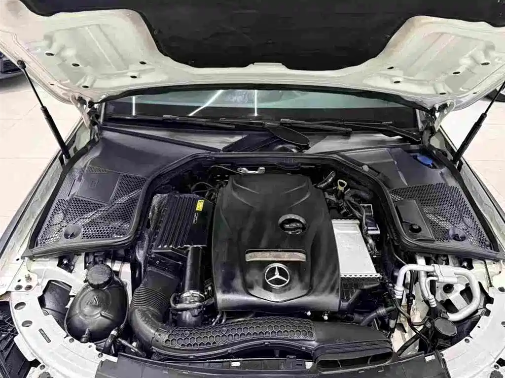 Фото 9 - Mercedes-Benz C-Class
