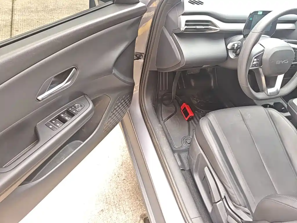 BYD e7 2025 2025 Model 520 Smart Edition