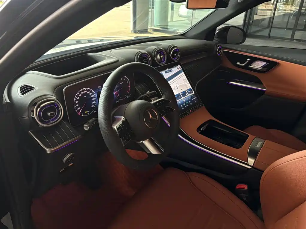 Mercedes-Benz GLC 2024 GLC 260 L 4MATIC Luxury 5-seater фото 13