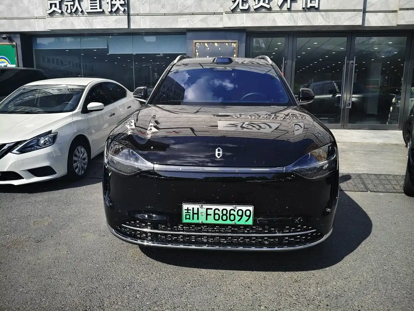 AITO Wenjie AITO M9 2025 Extended Range Ultra 52kWh 6-Seater фото 2