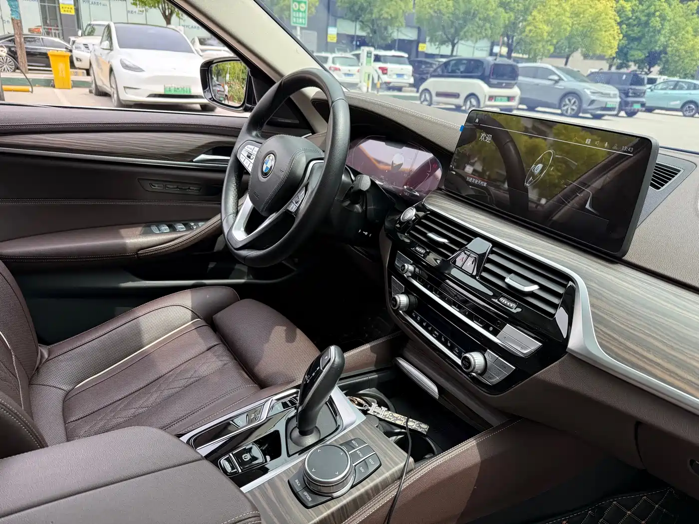 Фото 10 - BMW 5 Series