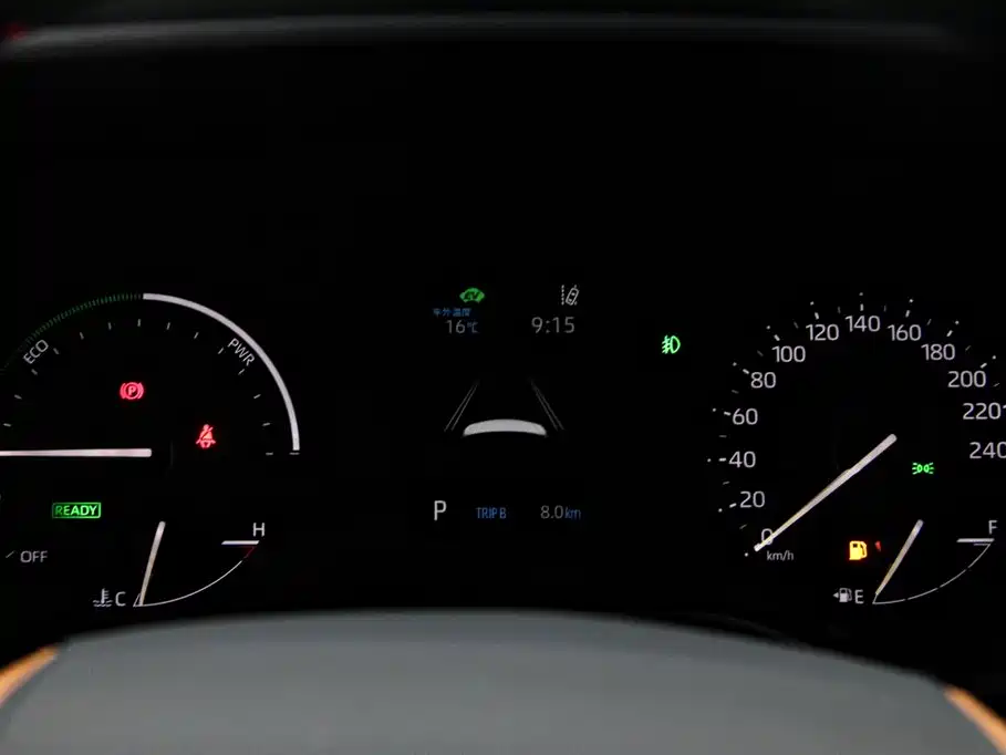 Toyota Sienna 2024 2.5L Hybrid Comfort Edition фото 32