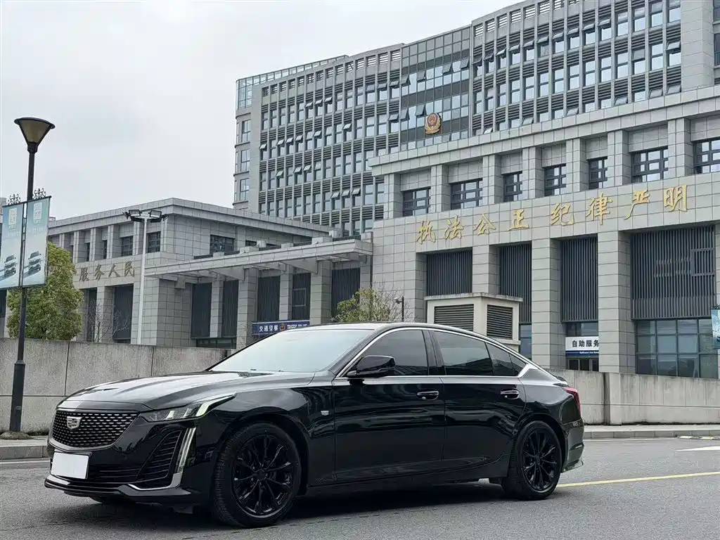 CADILLAC CT5