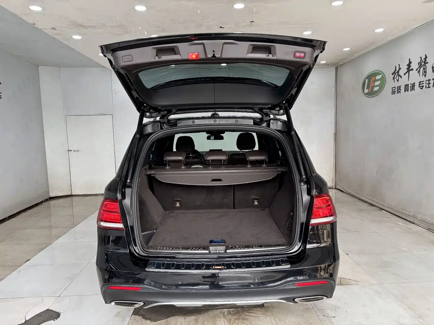 Mercedes-Benz GLE 2018 GLE 320 4MATIC Dynamic Ultimate Edition фото 28
