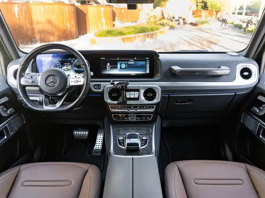 Mercedes-Benz G-Class 2023 G 350 фото 20