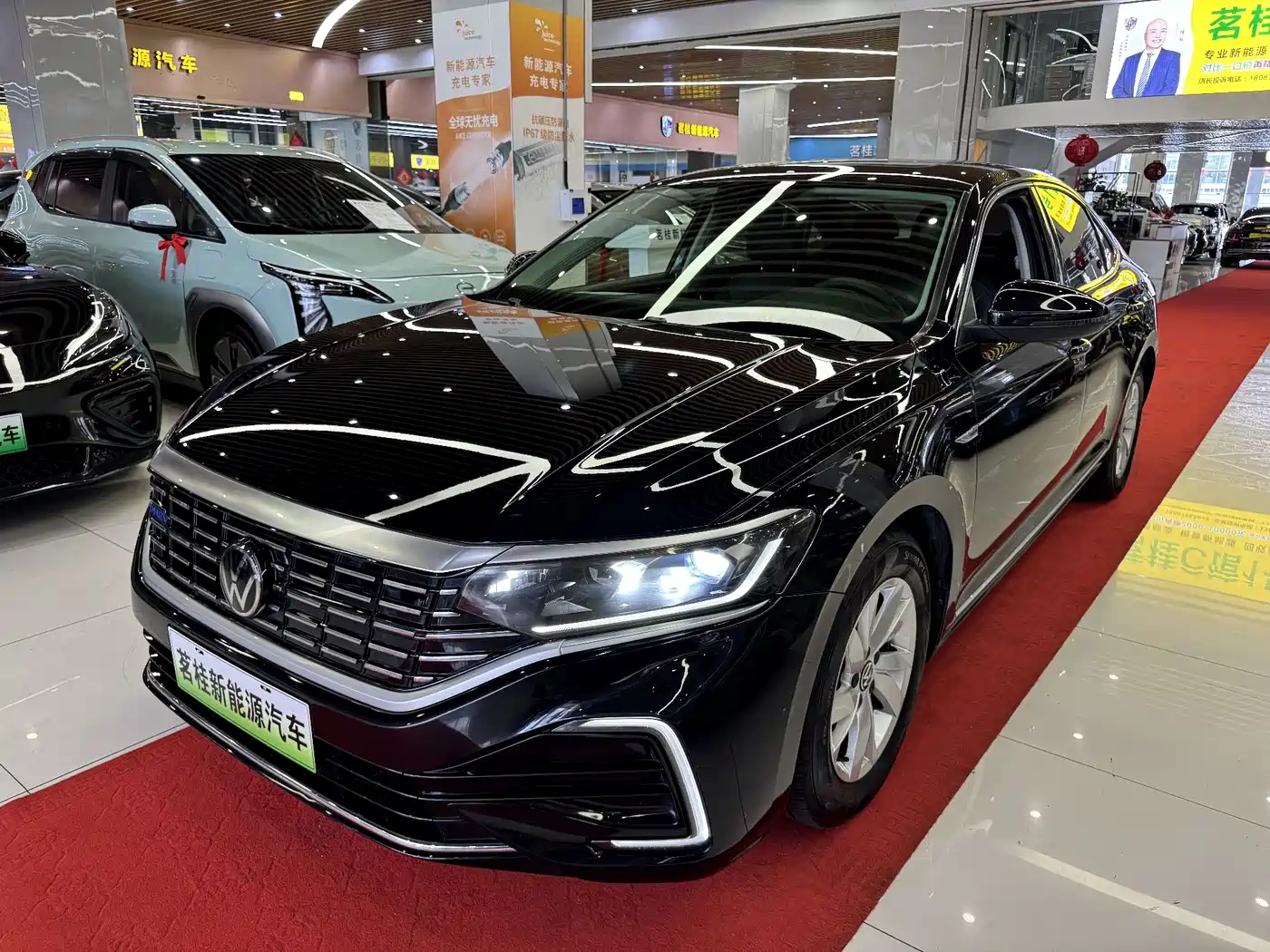 Volkswagen Passat New Energy 2022 430PHEV Hybrid Business Edition