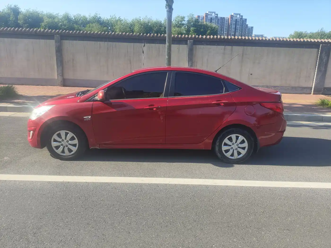 Hyundai Verna 2010 Sedan 1.4L Automatic Comfort GS фото 20