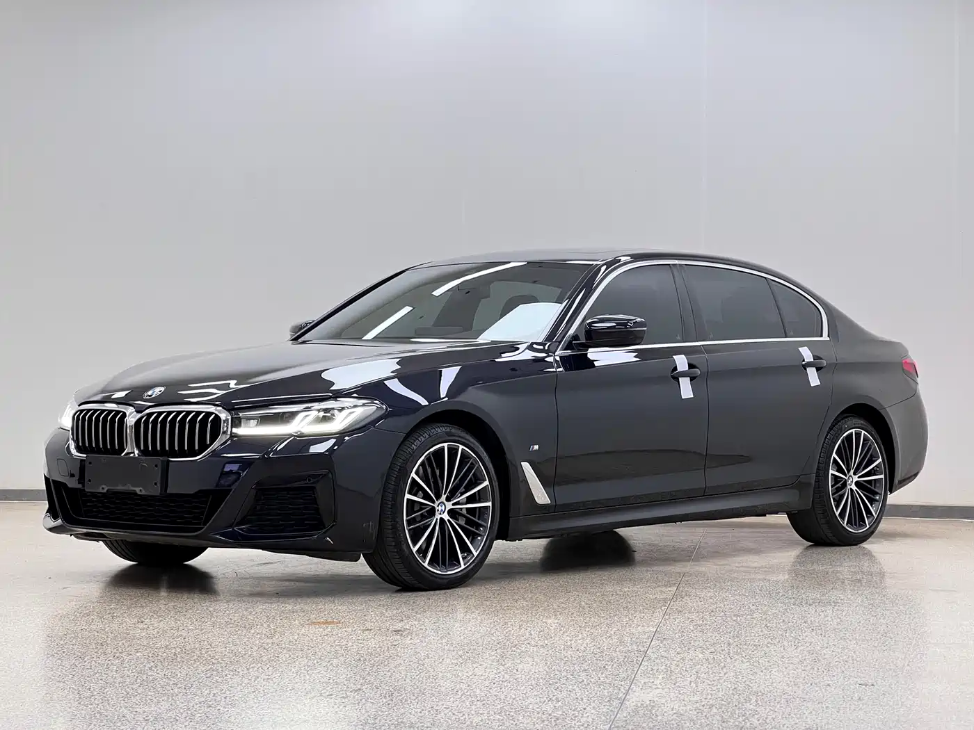 BMW 5 Series 2022 Facelift 530Li Leading M Sport Package