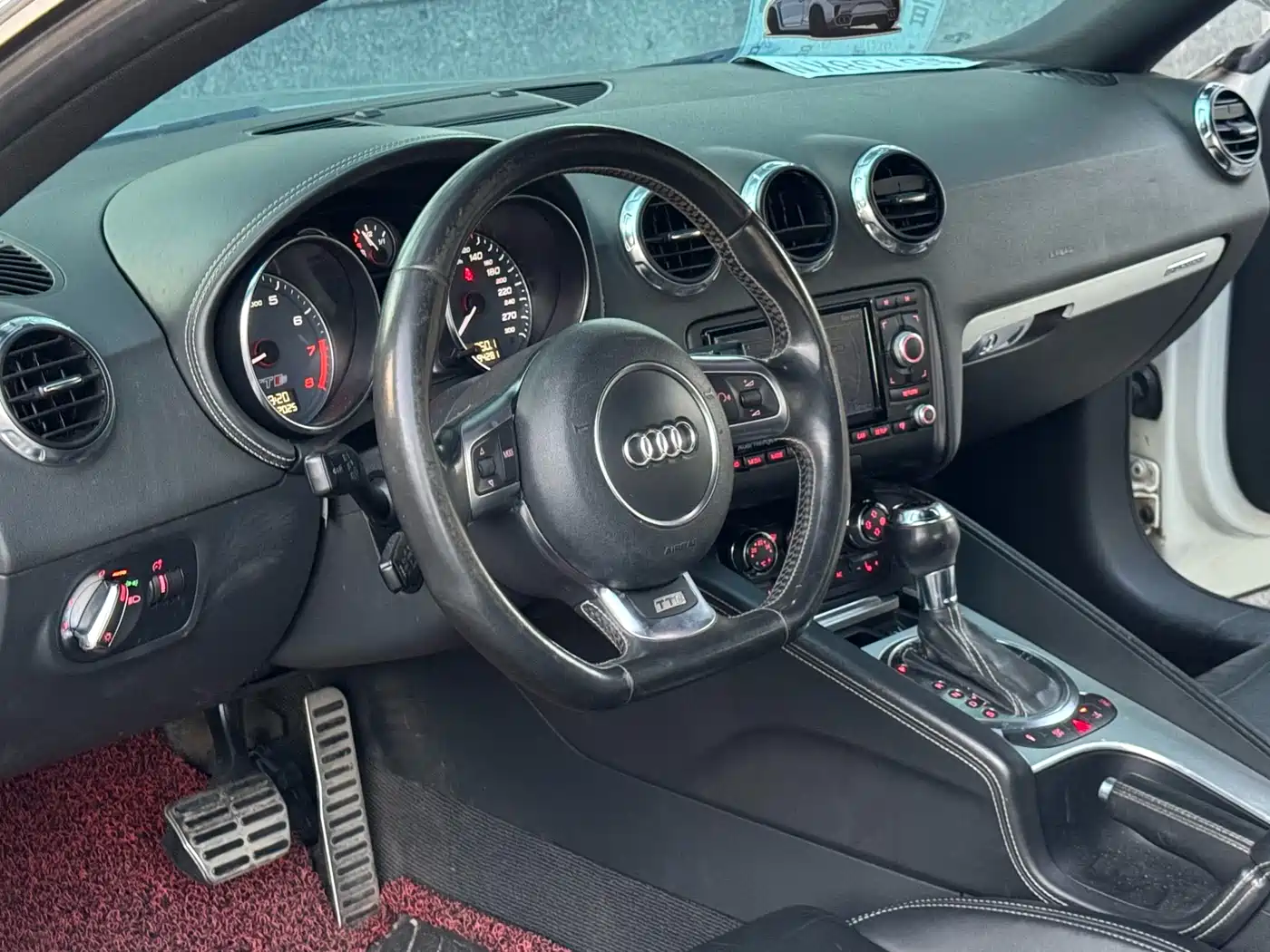 Audi TTS 2008 Model TTS Coupe 2.0TFSI quattro фото 20