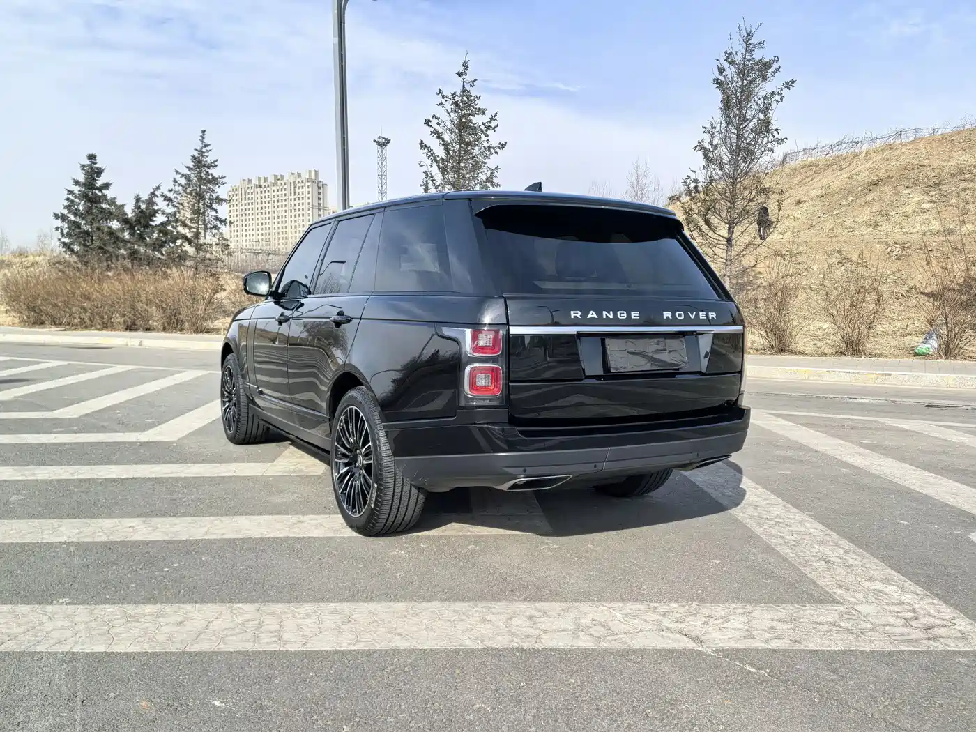 Land Rover Range Rover 2021 3.0 L6 Heritage Edition фото 4