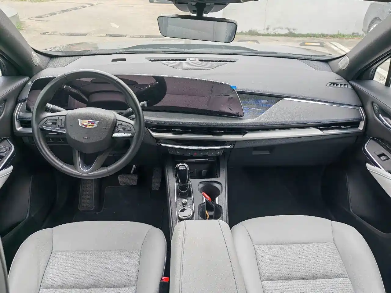 Cadillac XT4 2025 2024 Facelift 28T 2WD Premium