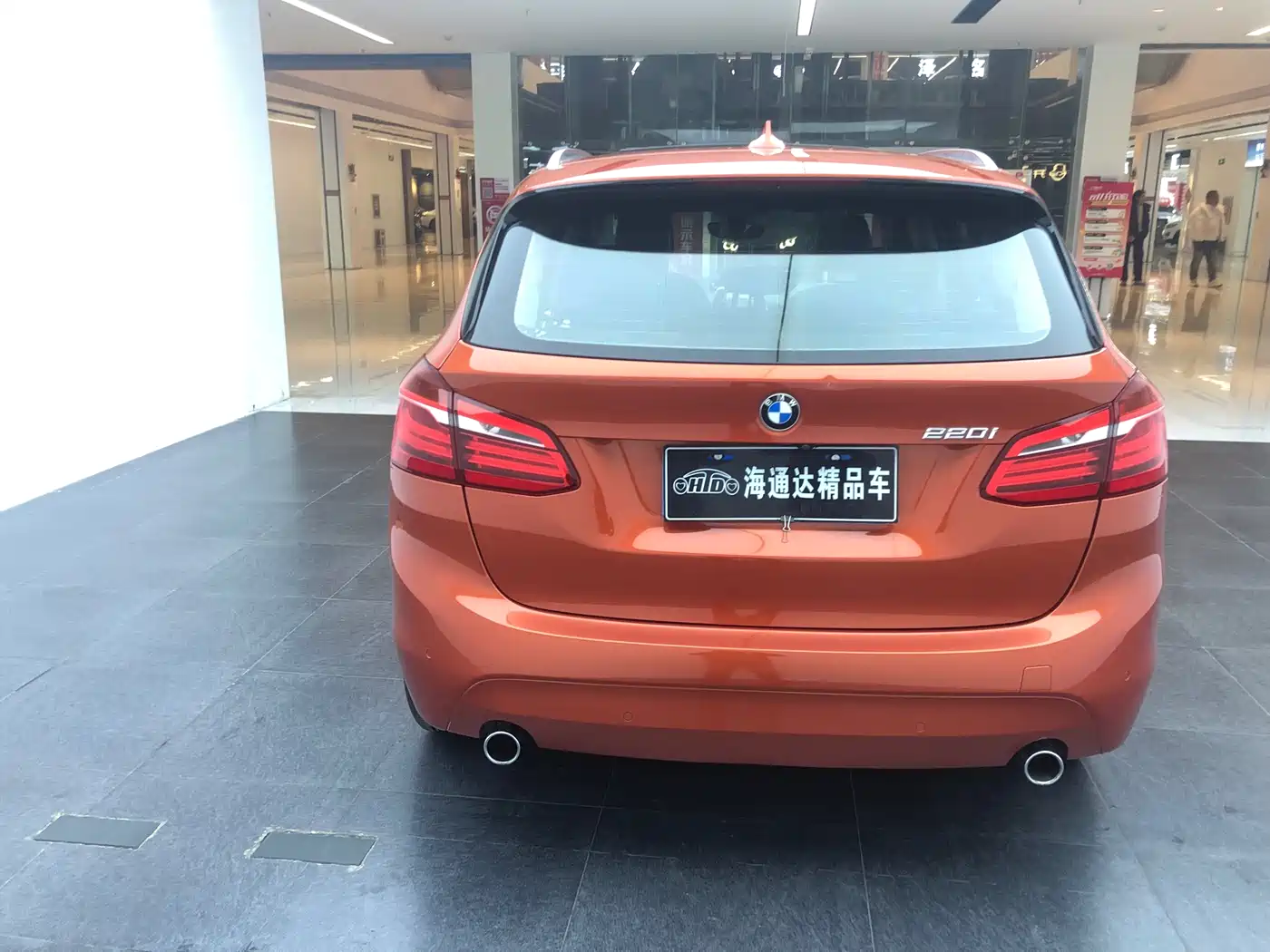 BMW 2 Series Touring 2016 220i Leading Model фото 19