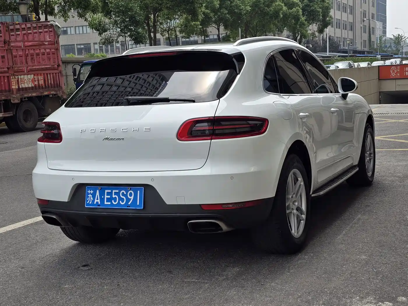 Porsche Macan 2017 Macan 2.0T фото 5
