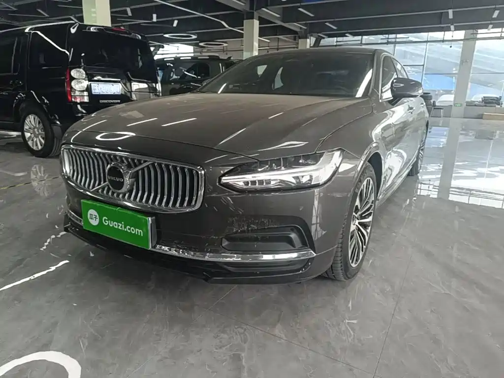 Volvo S90 2023 B5 Intelligent Comfort Luxury Edition