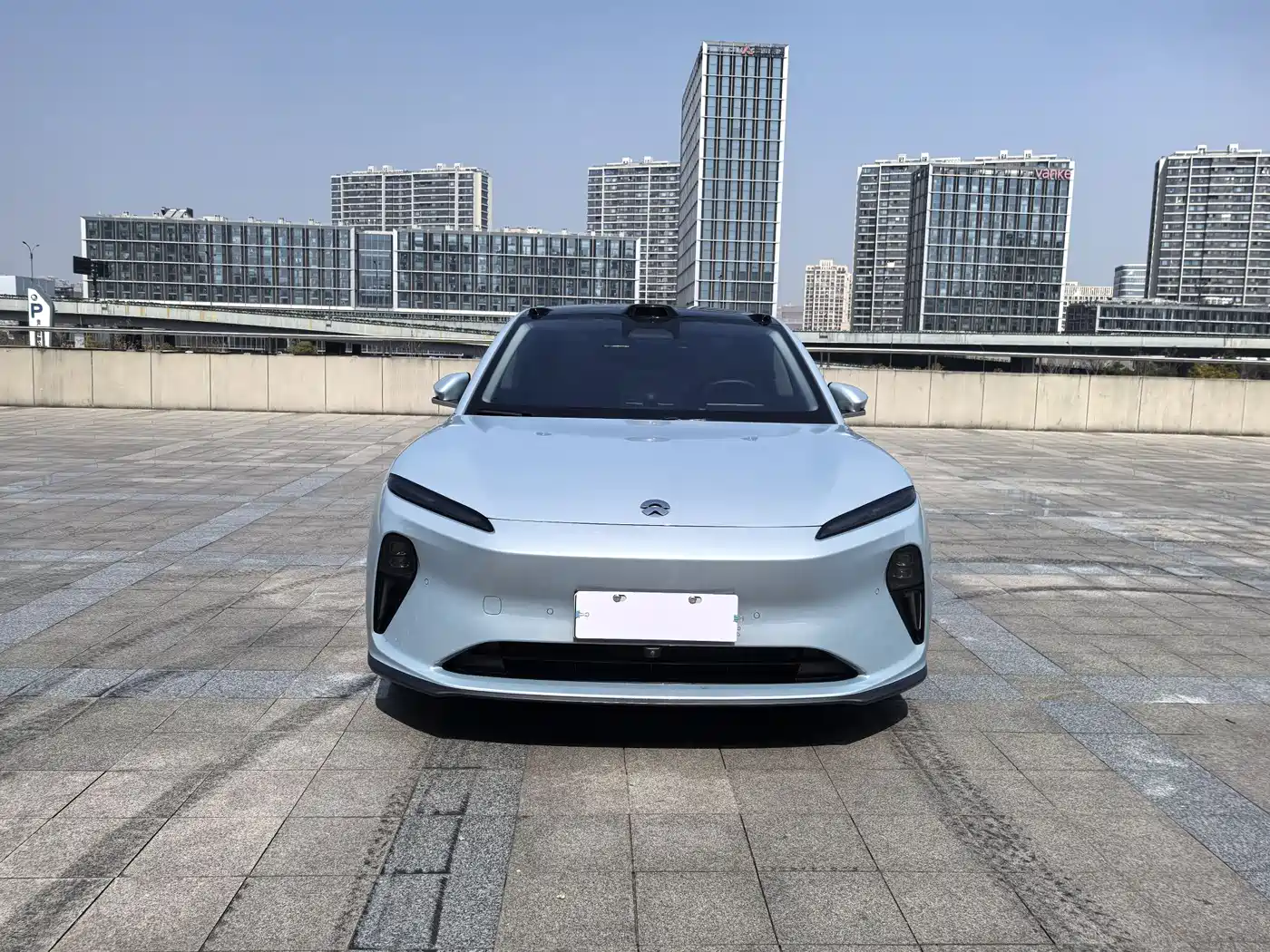 NIO NIO ET5