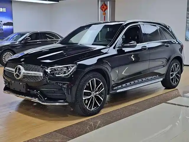 MERCEDES-BENZ GLC