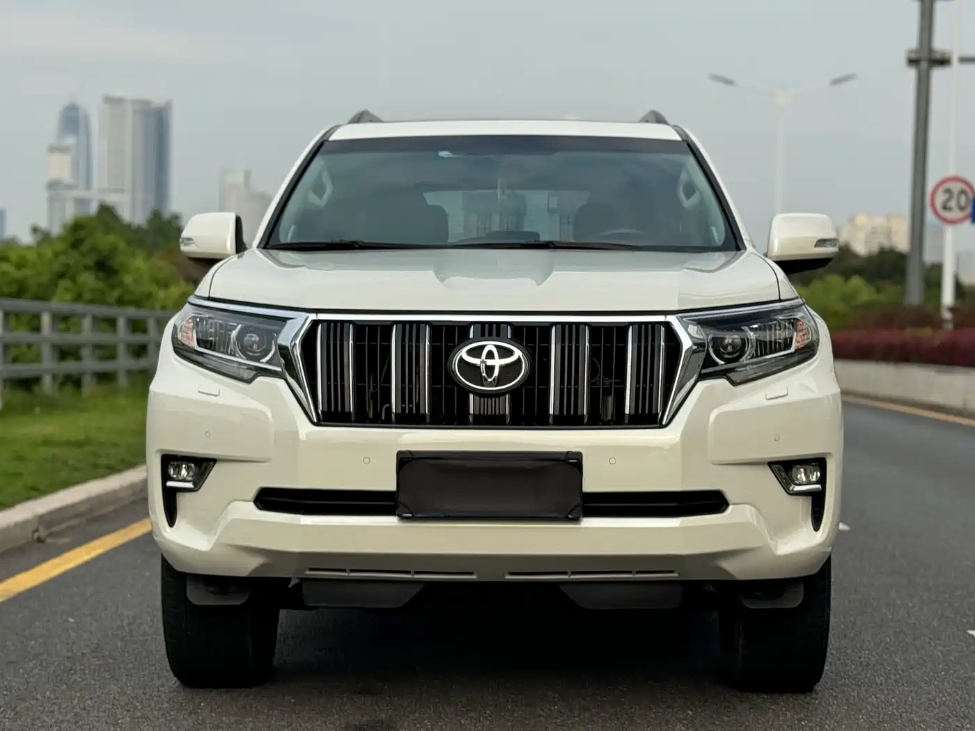 Toyota Prado 2018 3.5L Automatic TX-L Rear-mounted Spare Tire фото 2
