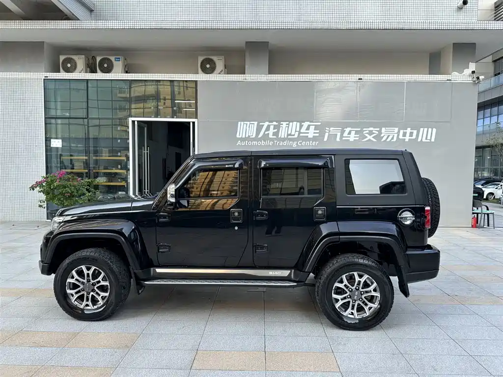 BAIC ORV Beijing Offroad BJ40 2023 2.0T Auto 4WD Urban Hunter Knight Edition фото 6
