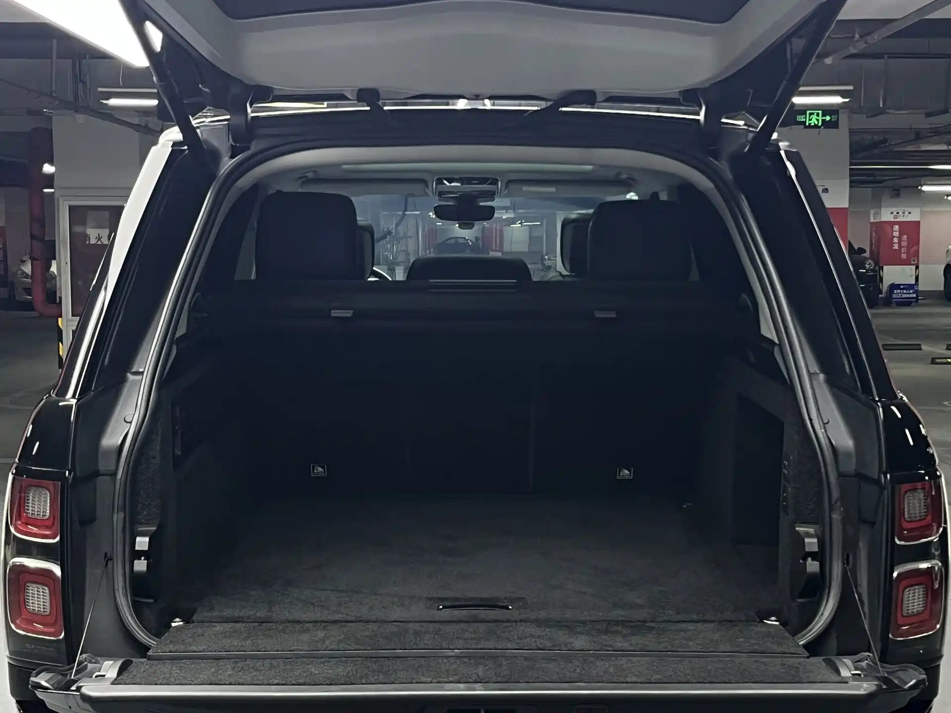 Фото 31 - Land Rover Range Rover