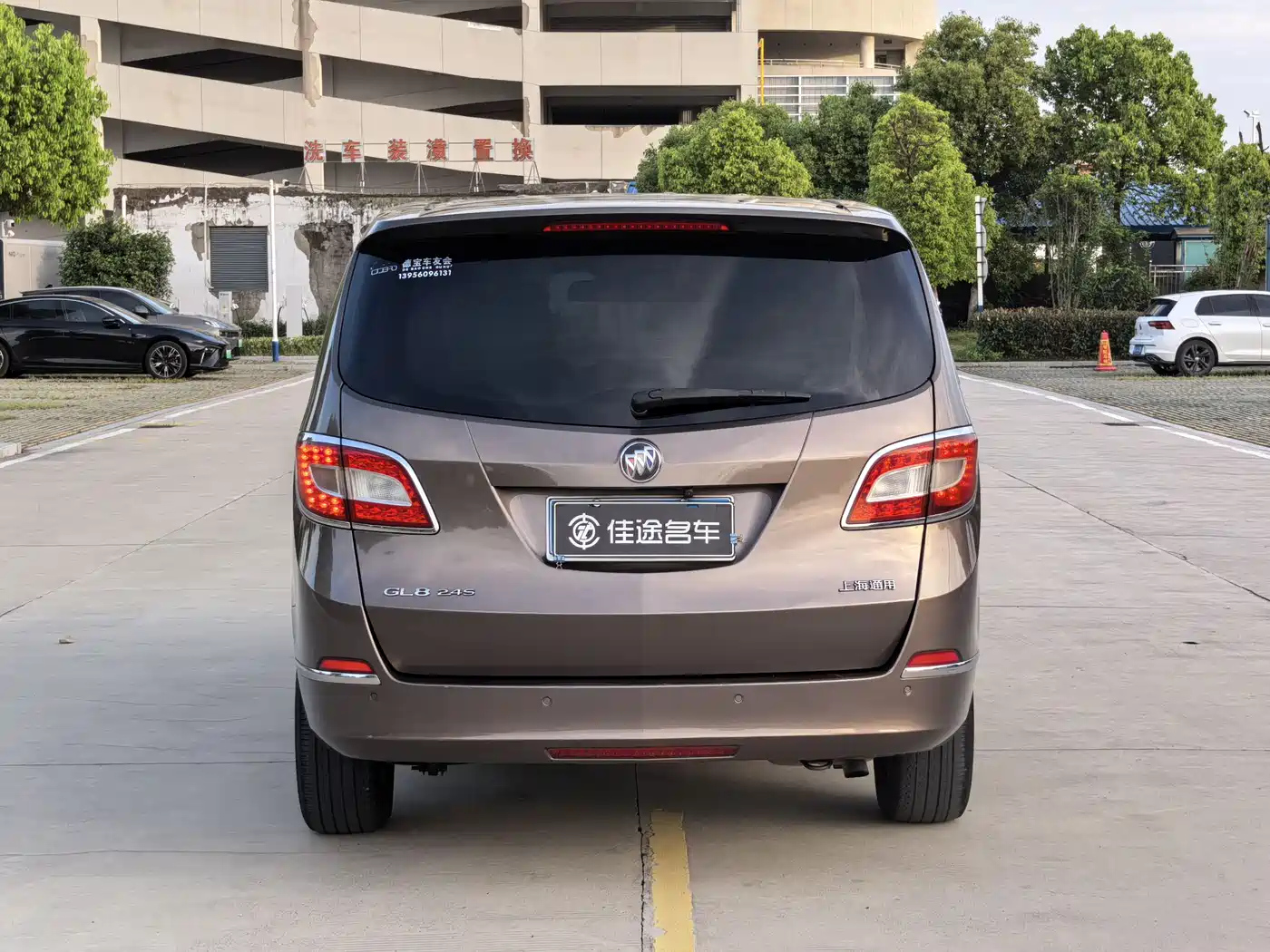 Buick GL8 2013 2.4L CT Luxury Business Comfort Edition фото 12