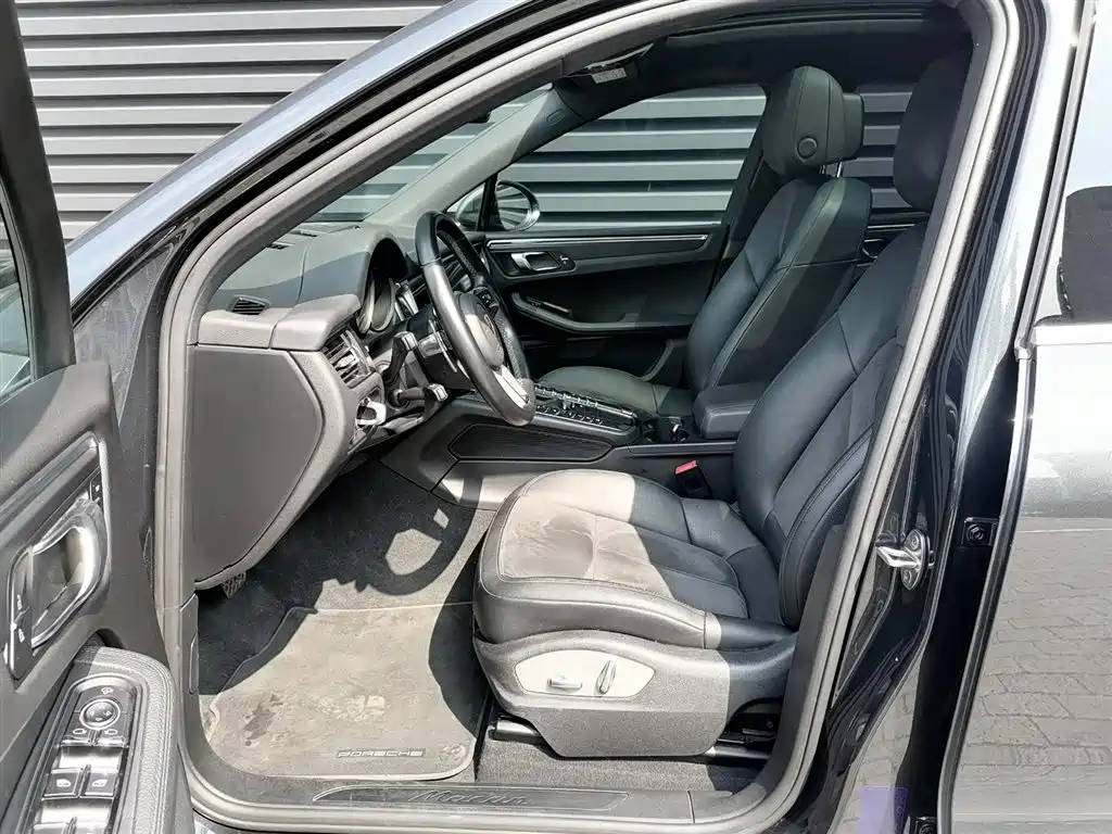 Porsche Macan 2018 Macan 2.0T фото 20