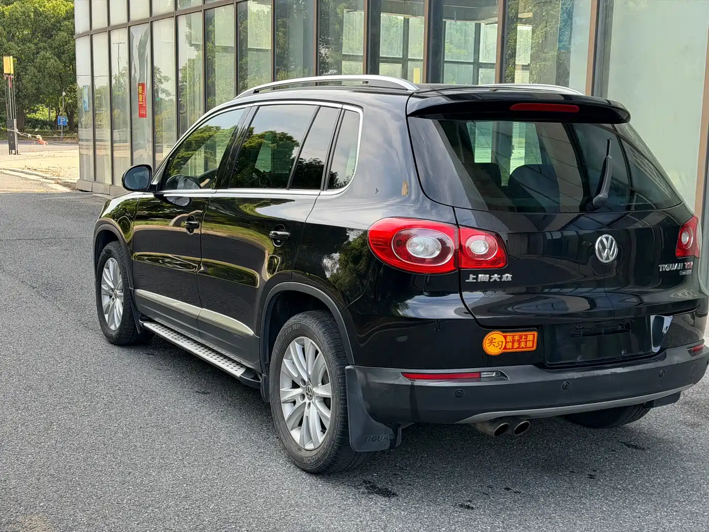 Volkswagen Tiguan 2010 2.0TSI Automatic AWD Flagship Navigation фото 3