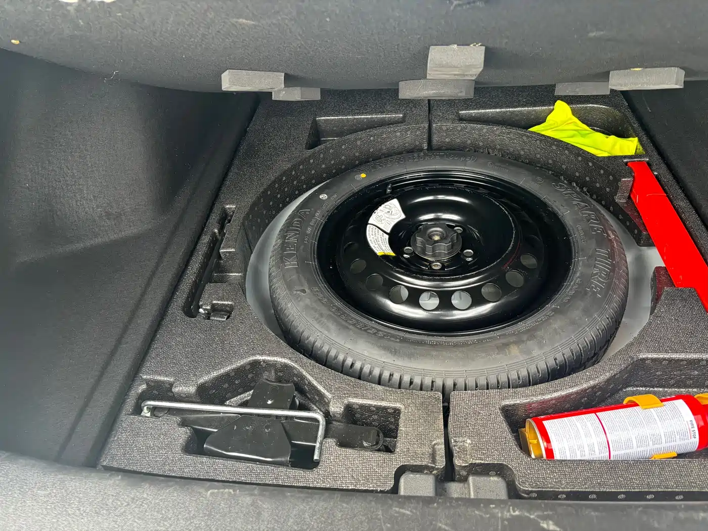 DONGFENG YI HYUN MAX