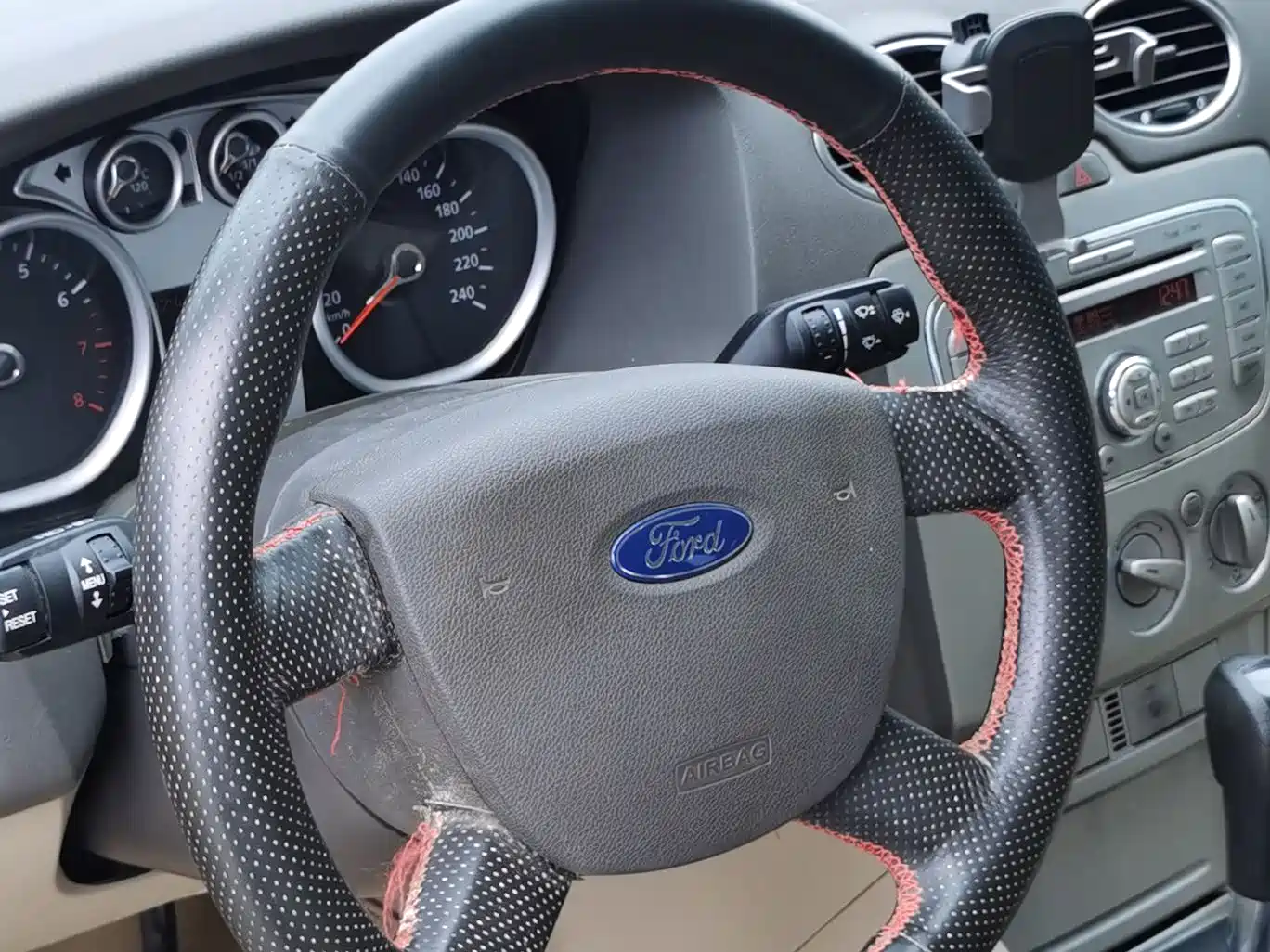 Ford Focus 2011 2009 Model Sedan 1.8L Automatic Fashion