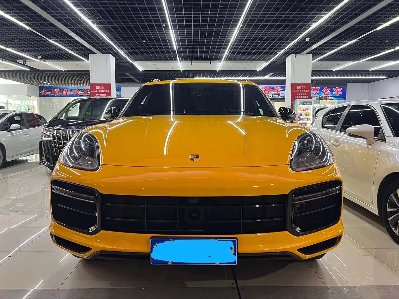 PORSCHE CAYENNE