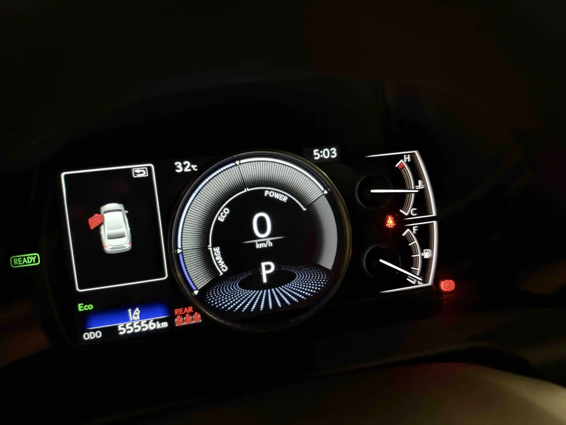Photo 7 - Lexus ES