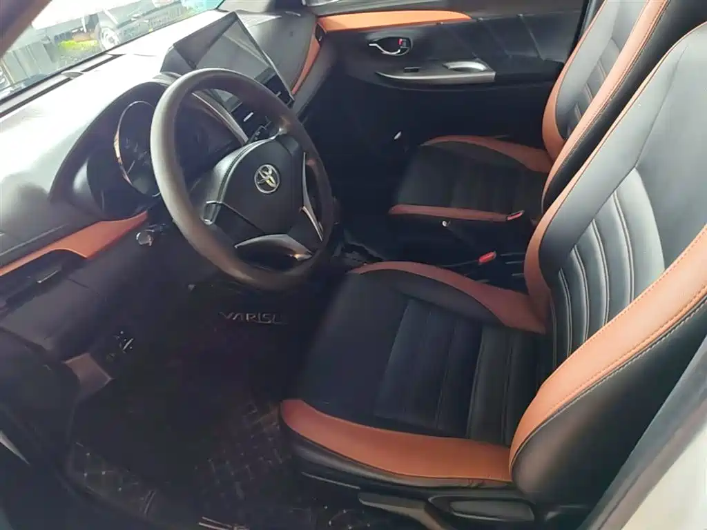 Toyota YARiS L Zhi Xuan 2015 1.5E Auto Charming Edition фото 15
