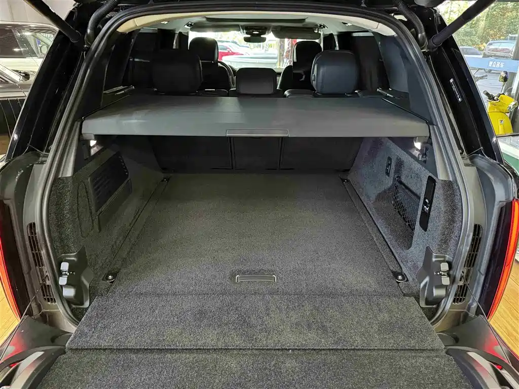Land Rover Range Rover 2023 Facelift 3.0 L6 400PS Prosperity Extended Version фото 12