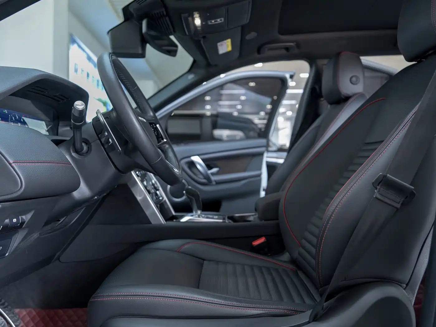 LAND ROVER DISCOVER NEW ENERGY SOURCES FOR SPORTS