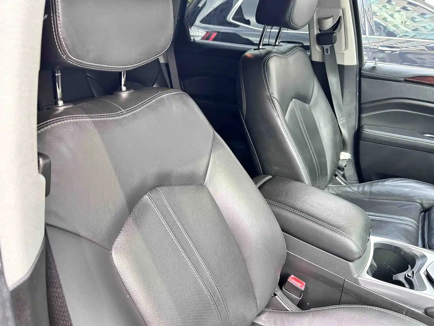 Cadillac SRX 2015 3.0L Elite фото 12