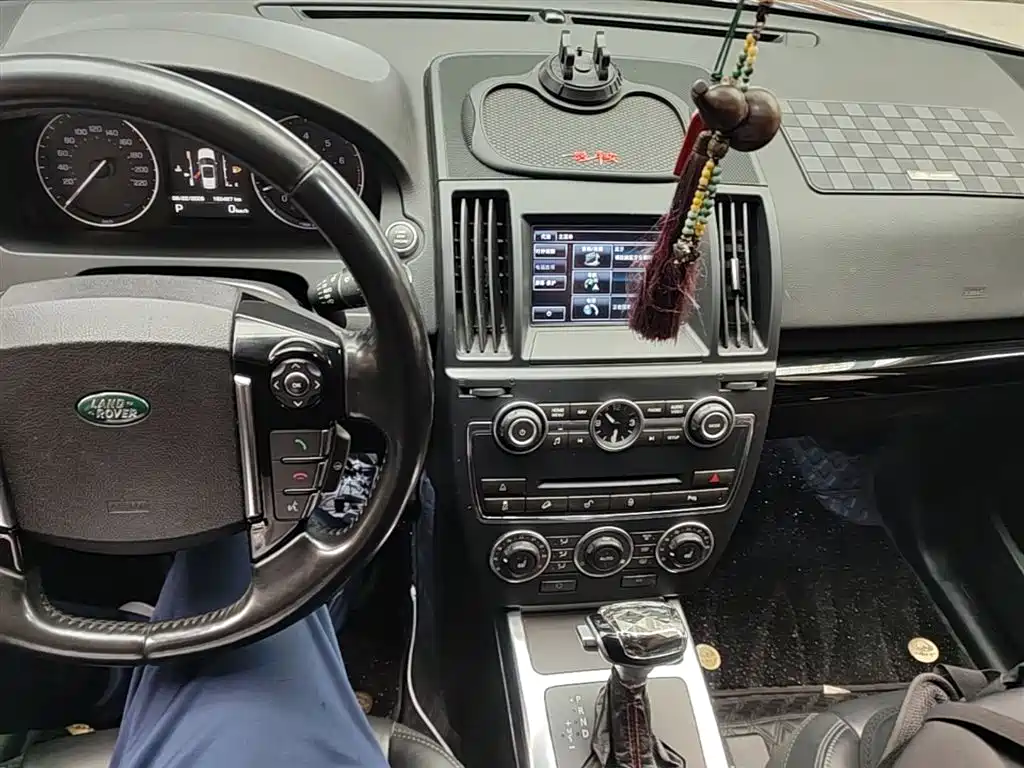 Land Rover Freelander 2 2015 2.0T Si4 HSE Luxury Collector's Edition фото 13
