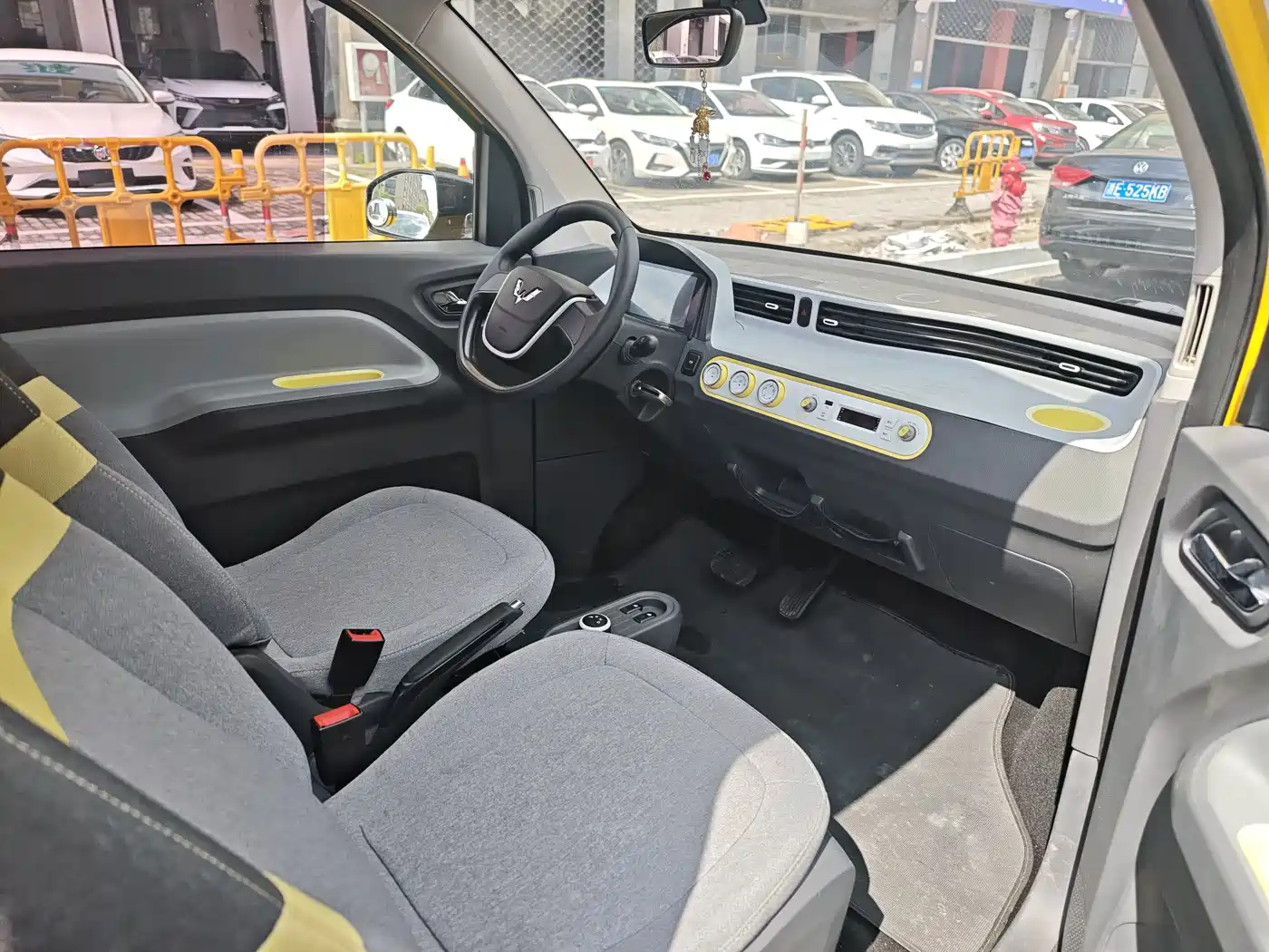 WULING AUTOMOBILE HONGGUANG MINIEV