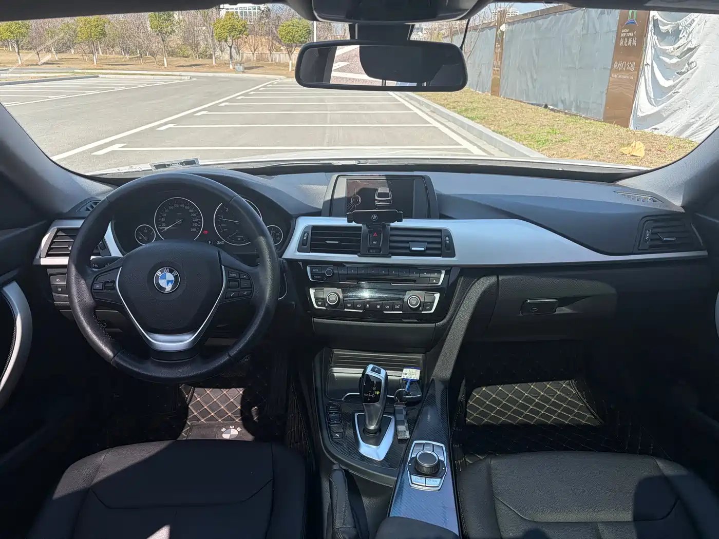 BMW 3 Series GT 2016 320i Fashion Style фото 13