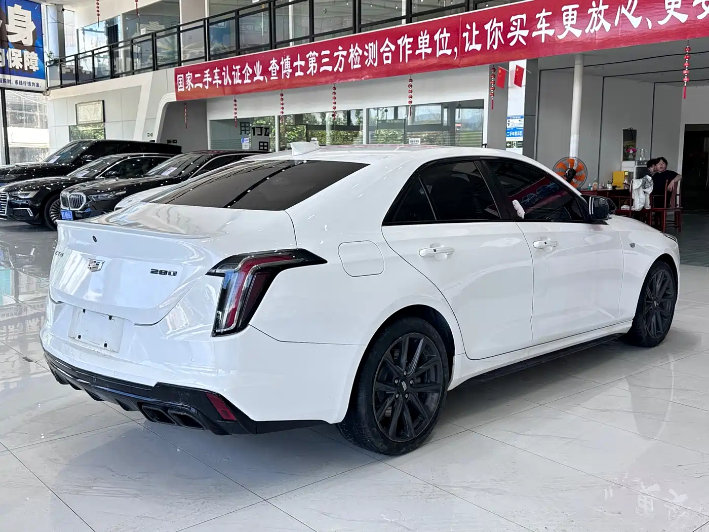 Cadillac CT4 2020 28T Elite фото 7