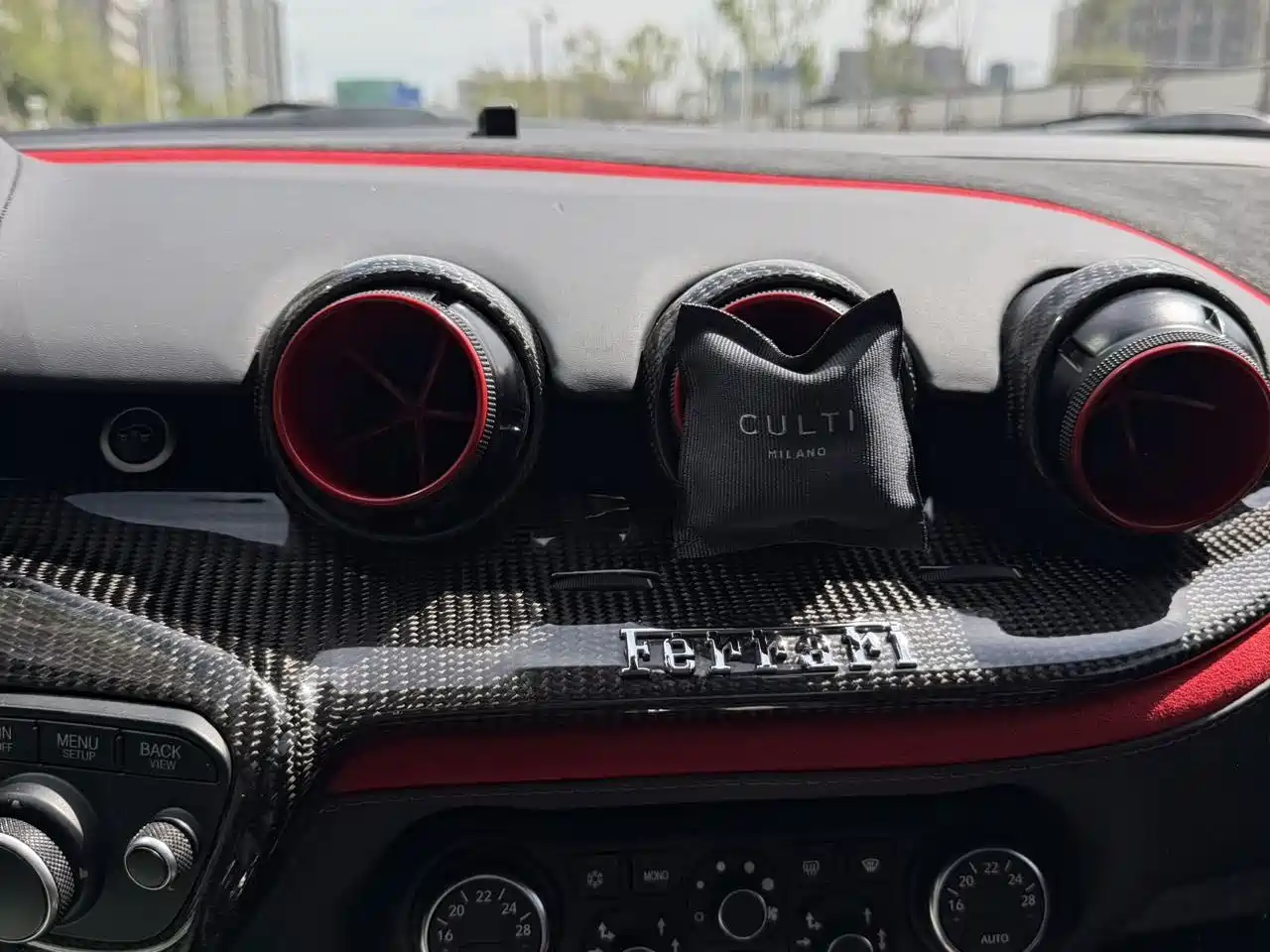 Фото 9 - Ferrari F12berlinetta