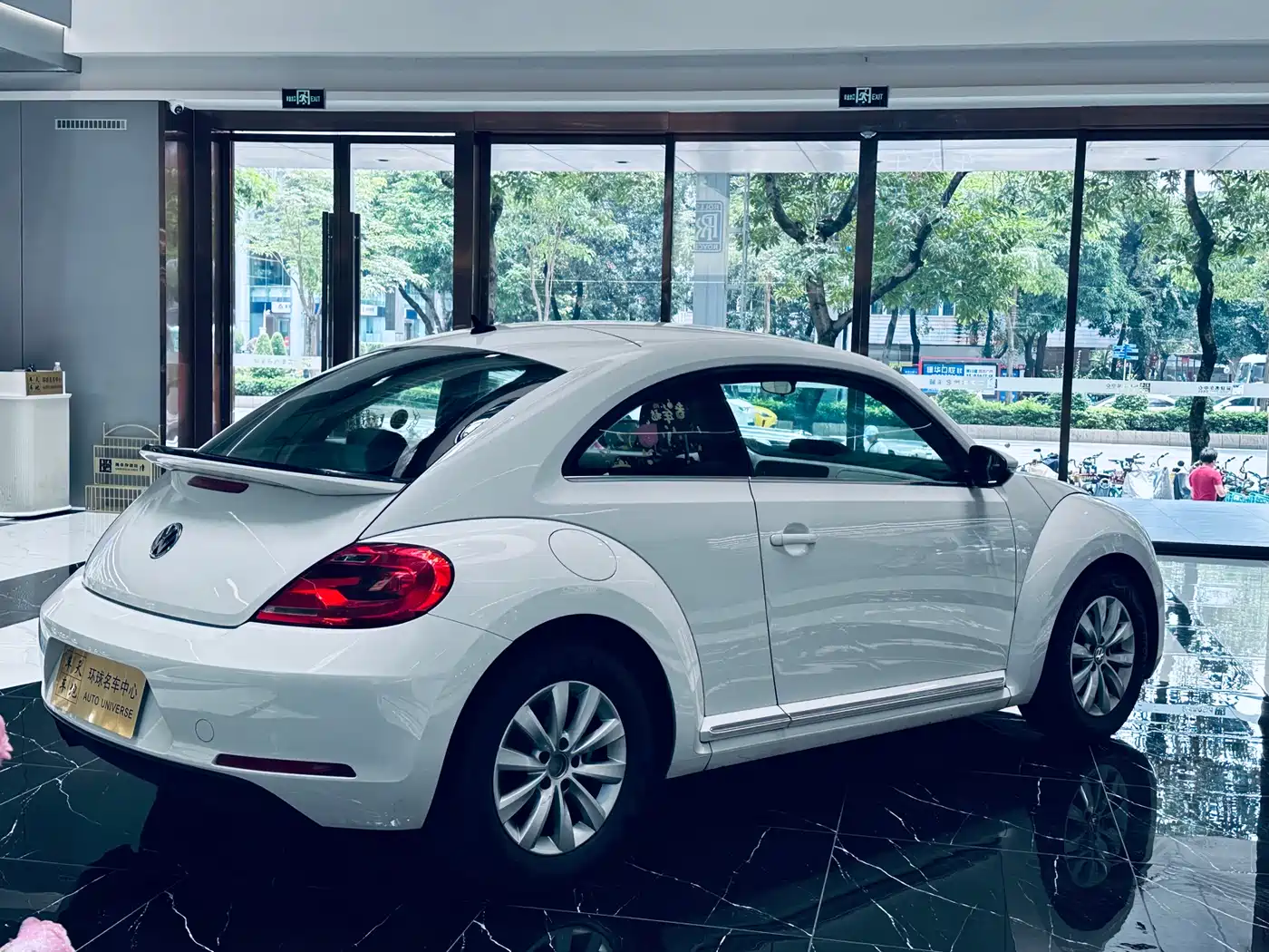 Volkswagen Beetle 2014 1.4TSI Fashion Edition фото 6