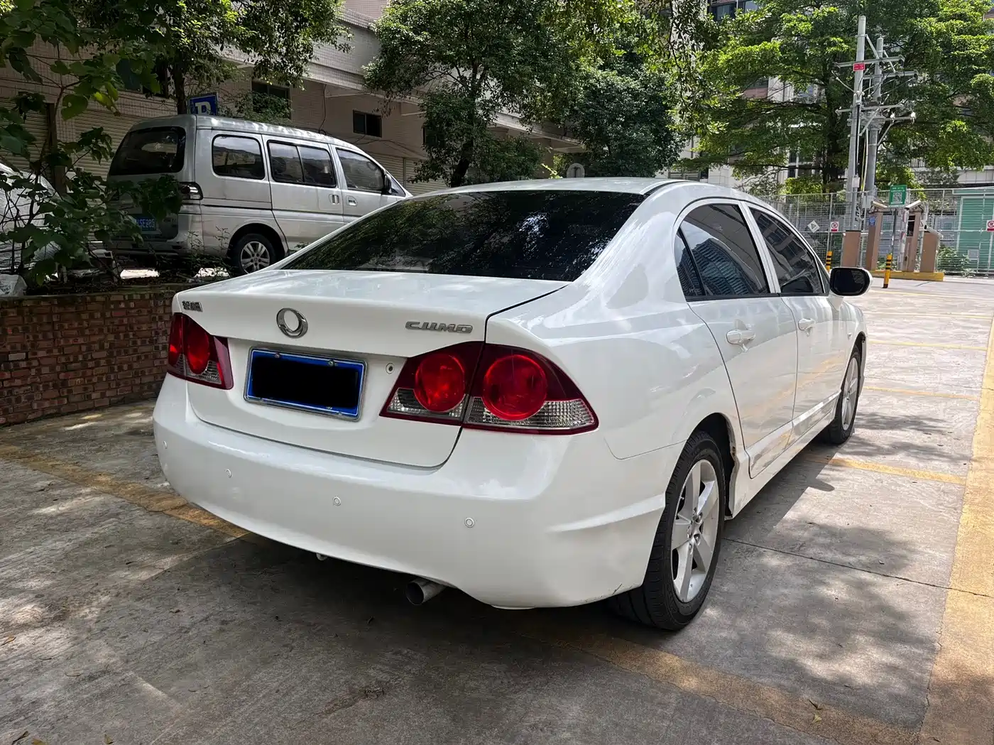 CIIMO CIIMO 2012 2012 1.8L Manual