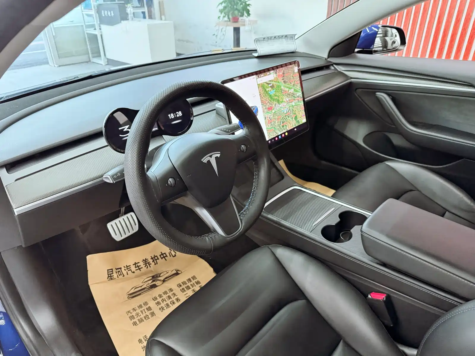 Фото 15 - Tesla Model 3