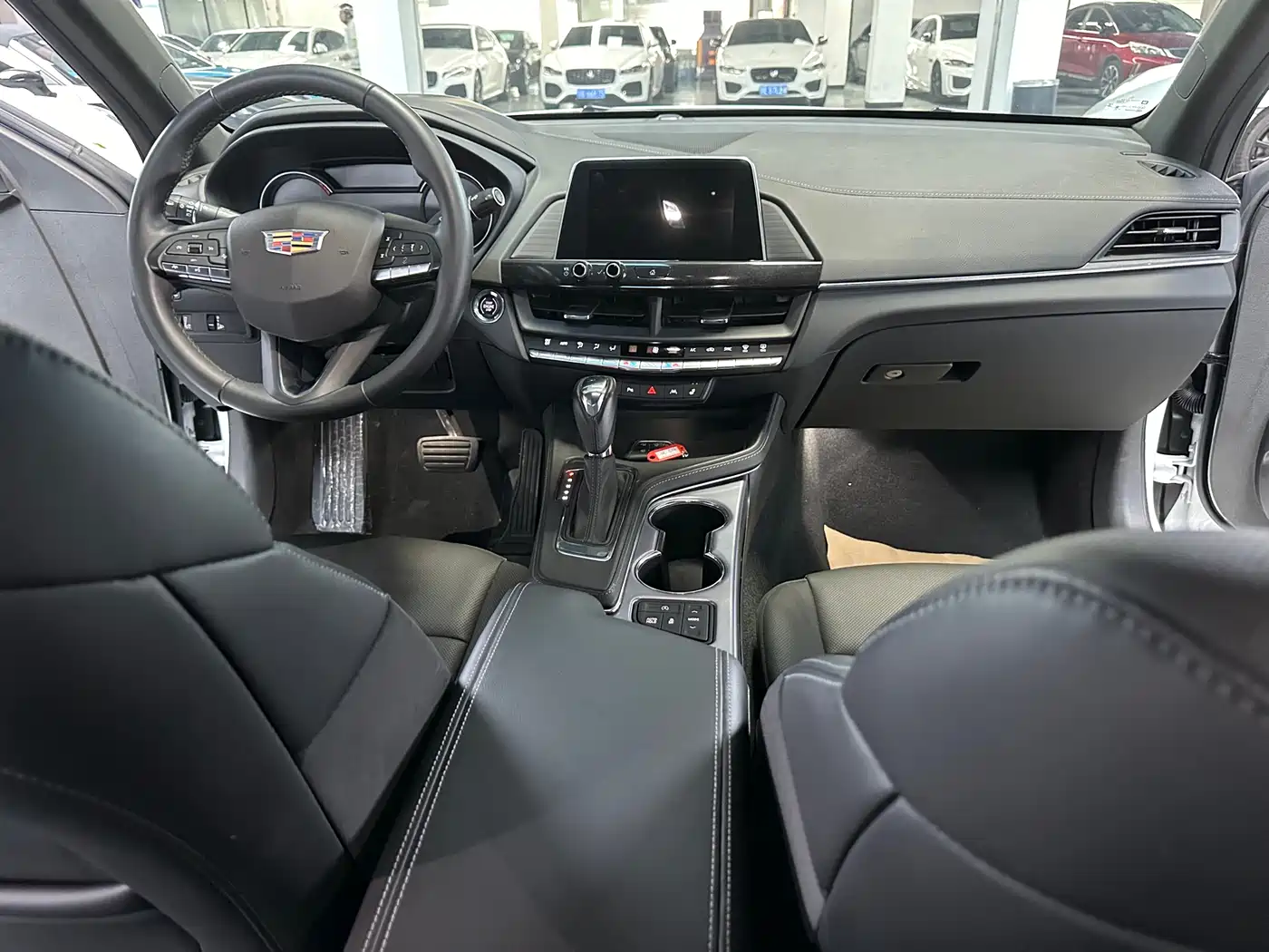 CADILLAC CT4