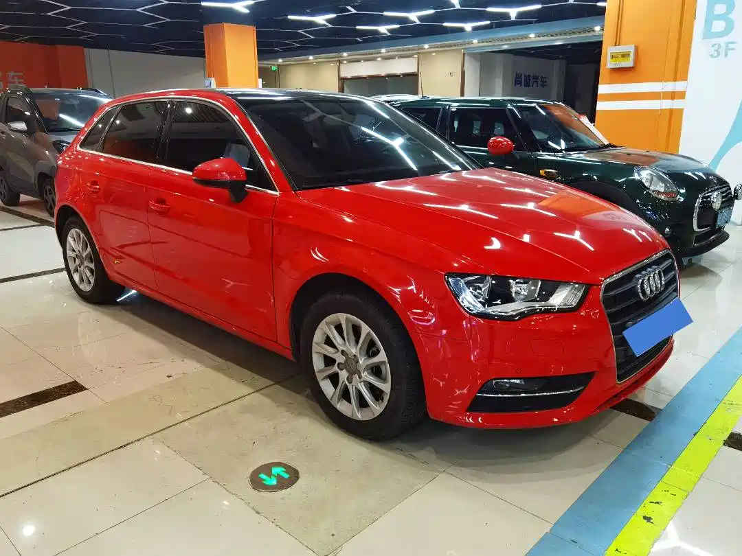Audi A3 2014 Sportback 35 TFSI Automatic Fashion фото 3